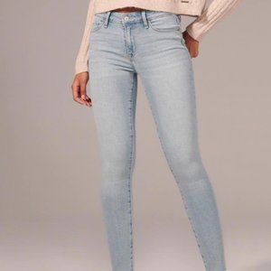 A&F Harper Super Skinny Jeans